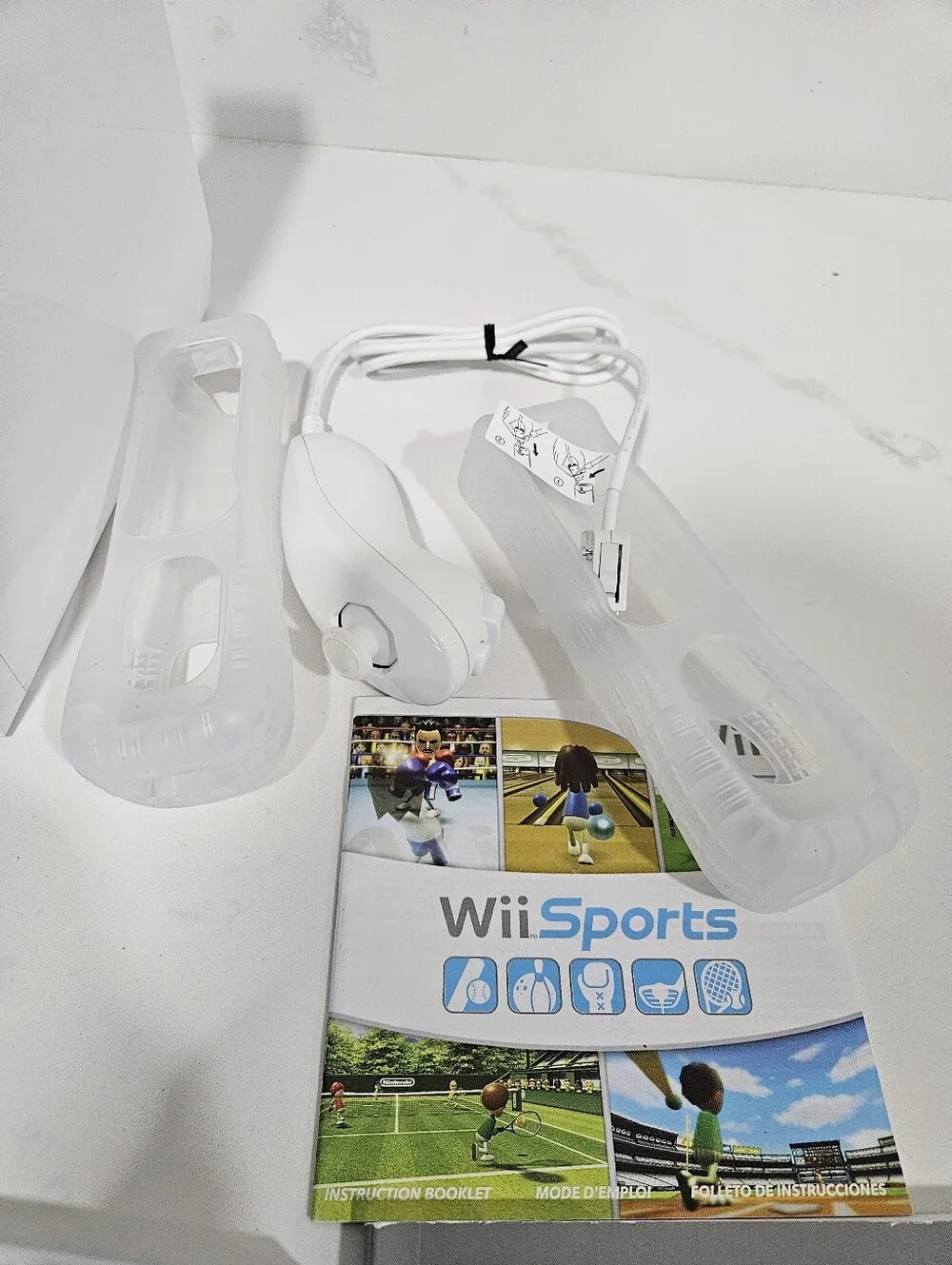 Nintendo Wii Console Bundle White RVL-001/Wii Remote And More No Power Cable
